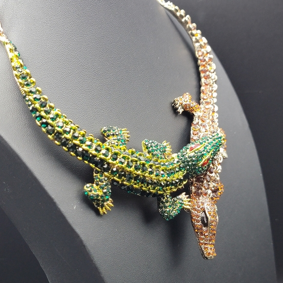 NOS Crystal Alligator Statement Necklace Green & Amber Rhinestone Crocodile Bib - Picture 6 of 15